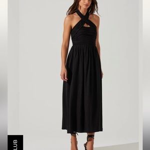 NWT Astr halter pleated midi dress